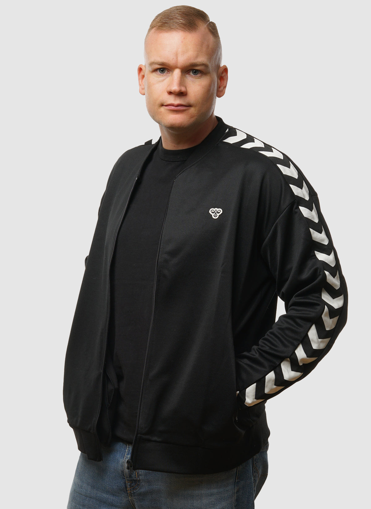 Archive Regular Tracktop - Black