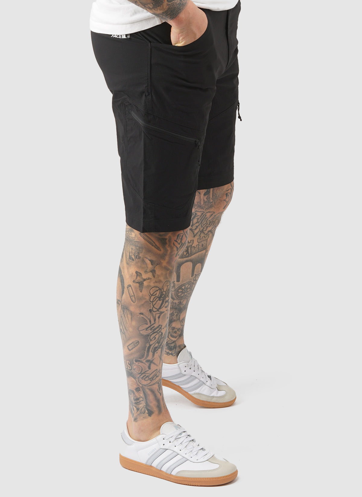 Exploration Shorts - Black