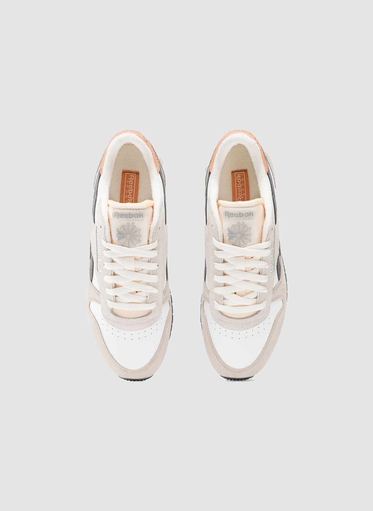 Classic Leather - White/Moonstone