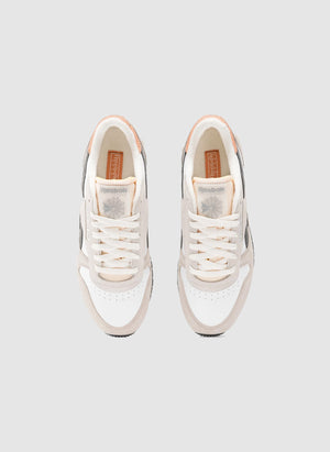 Classic Leather - White/Moonstone