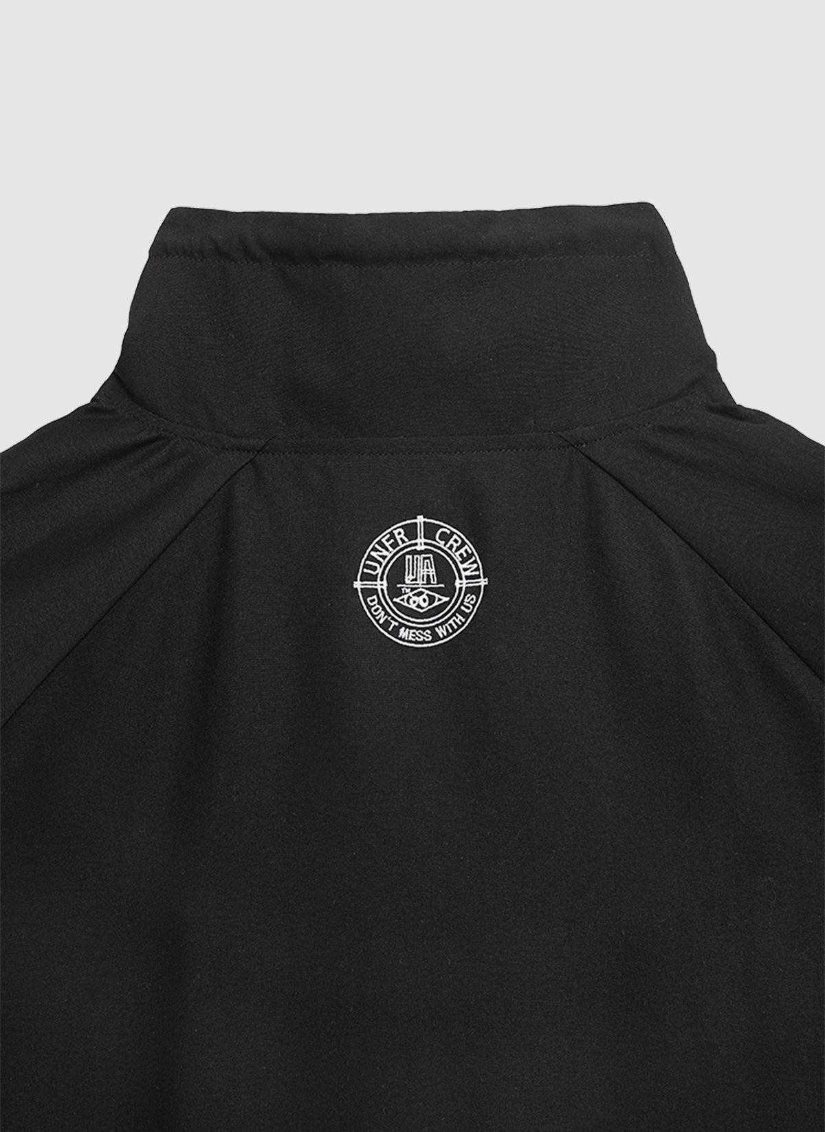 Curved Halfzip - Black